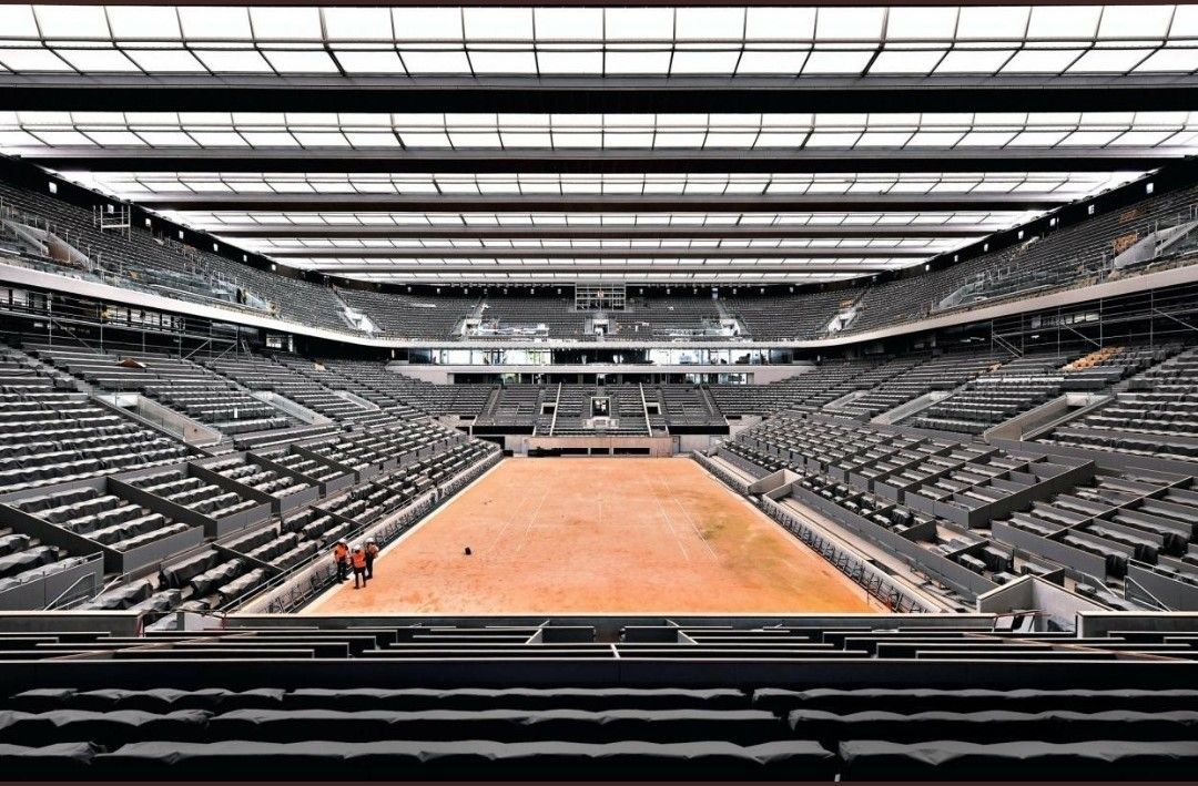Philippe Chatrier court at Roland Garros with a new roof